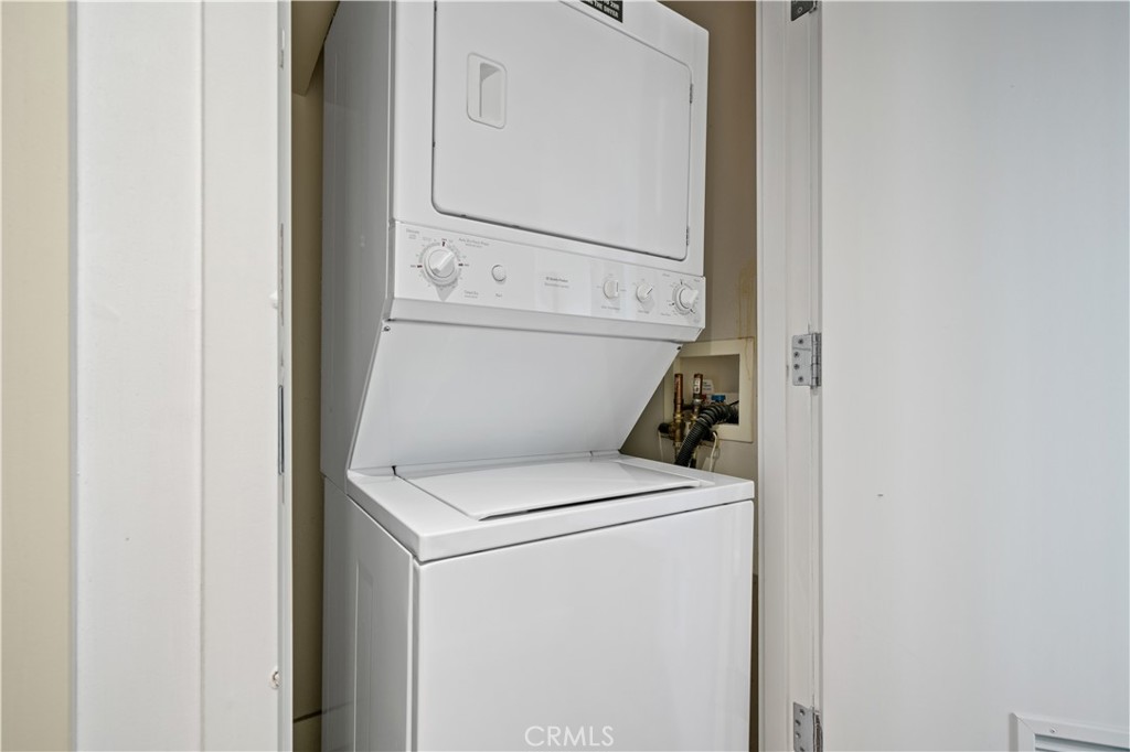 Residential Lease for rent at 3141 Michelson Drive 1108, Irvine, Orange County, CA featuring 2 beds and 2 baths