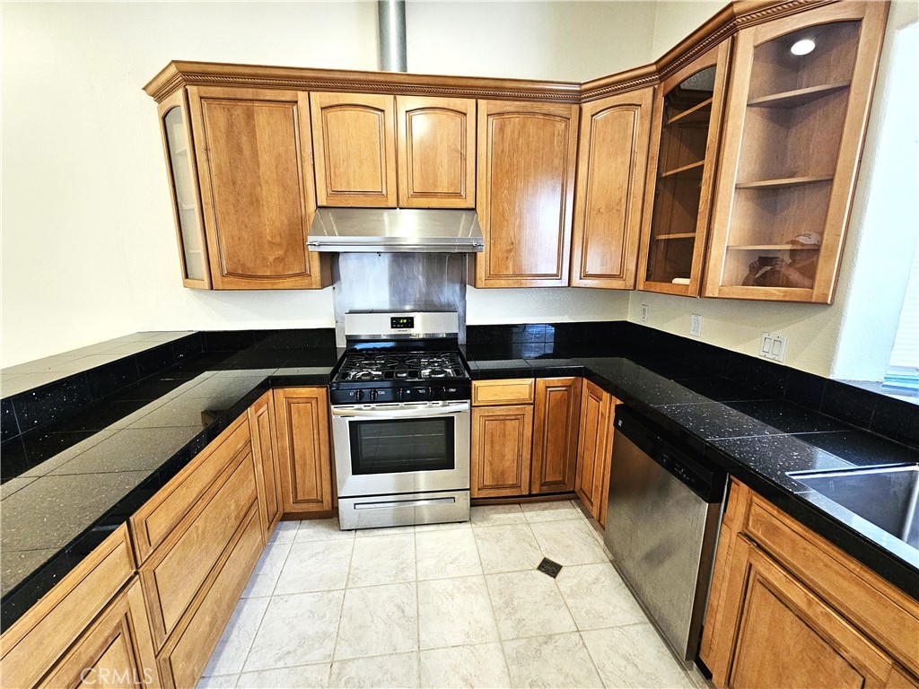 Residential Lease for rent at 609 Lorena, Arcadia, Los Angeles County CA featuring 2 beds and 1 bath
