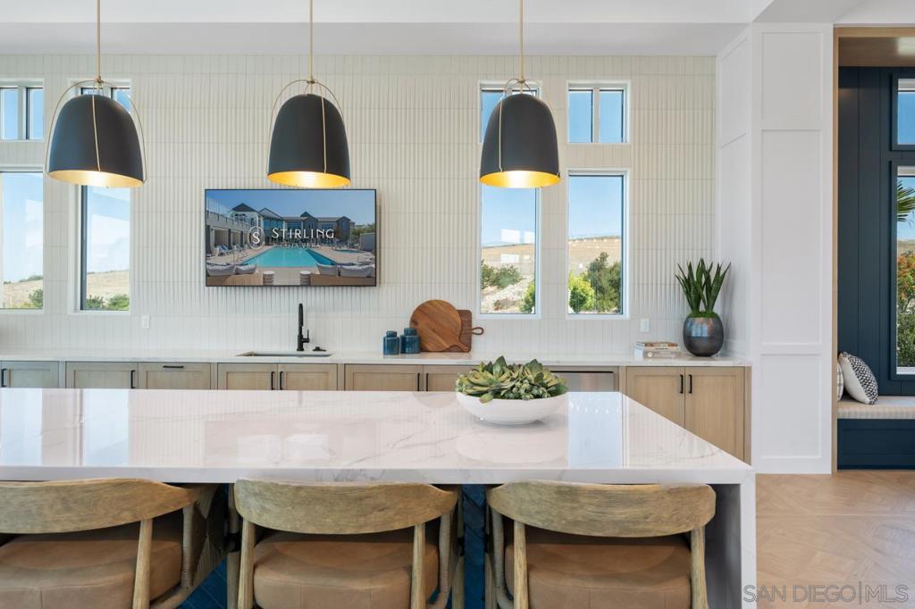 Residential Lease for rent at 5010 Avenida Lugano #1, Chula Vista, San Diego County CA featuring 3 beds and 3 baths