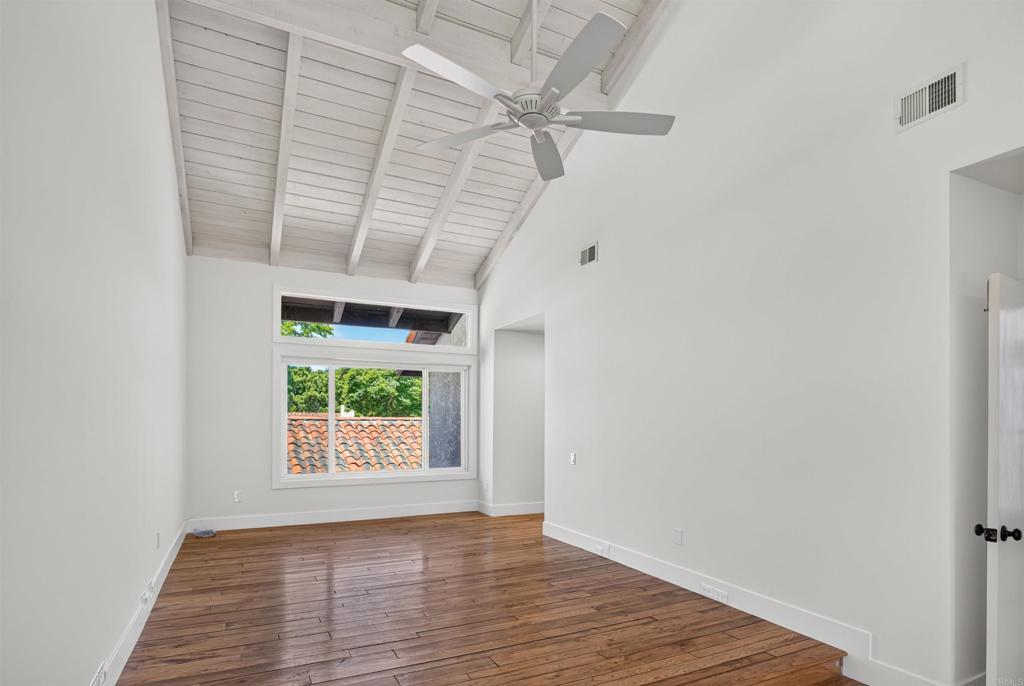 Residential Lease for rent at 1377 Camino Teresa, Solana Beach, San Diego County CA featuring 3 beds and 3 baths