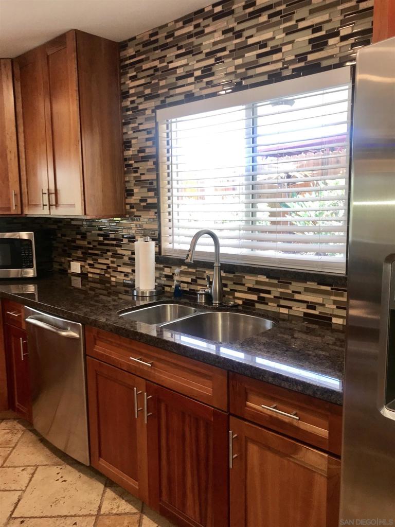 Residential Lease for rent at 1739 Jasmine, El Cajon, San Diego County CA featuring 3 beds and 2 baths