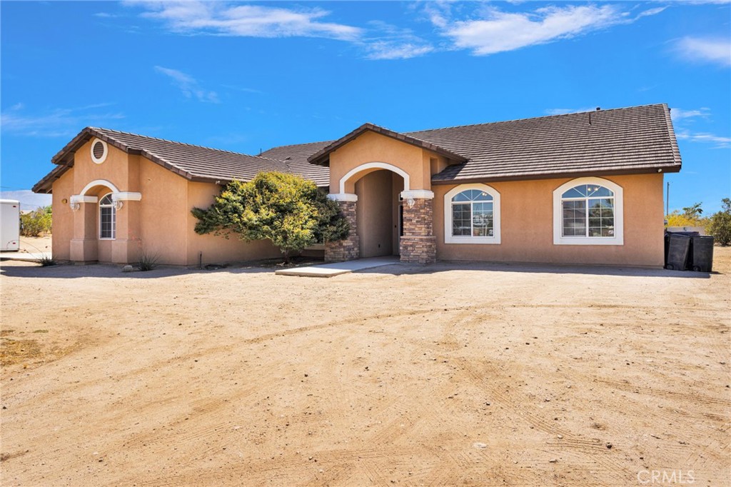Active for sale at Phelan, CA, Phelan, CA CA and 3 baths