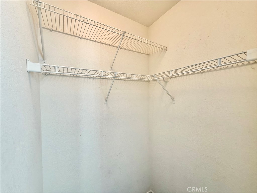 Residential Lease for rent at 983 Sarazen Street, Hemet CA featuring 3 beds and 2 baths