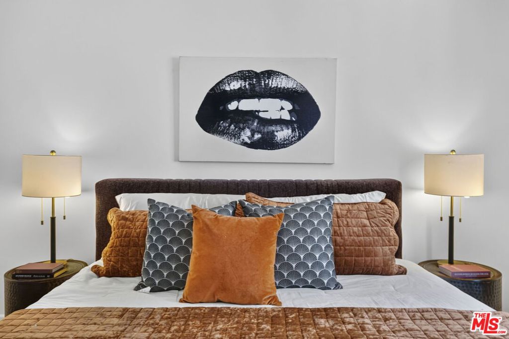 Condominium for sale at 125 S Sweetzer Avenue PH2A, Los Angeles, CA featuring 3 beds and 2 baths
