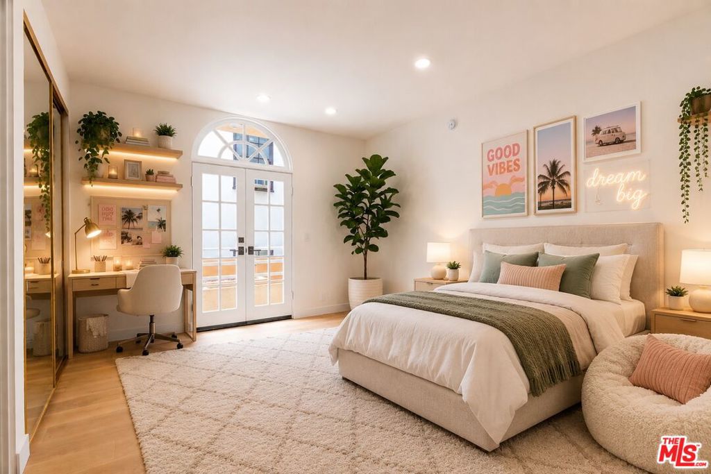Residential Lease for rent at 9921 Durant Drive 1, Beverly Hills, Los Angeles County CA featuring 3 beds and 5 baths