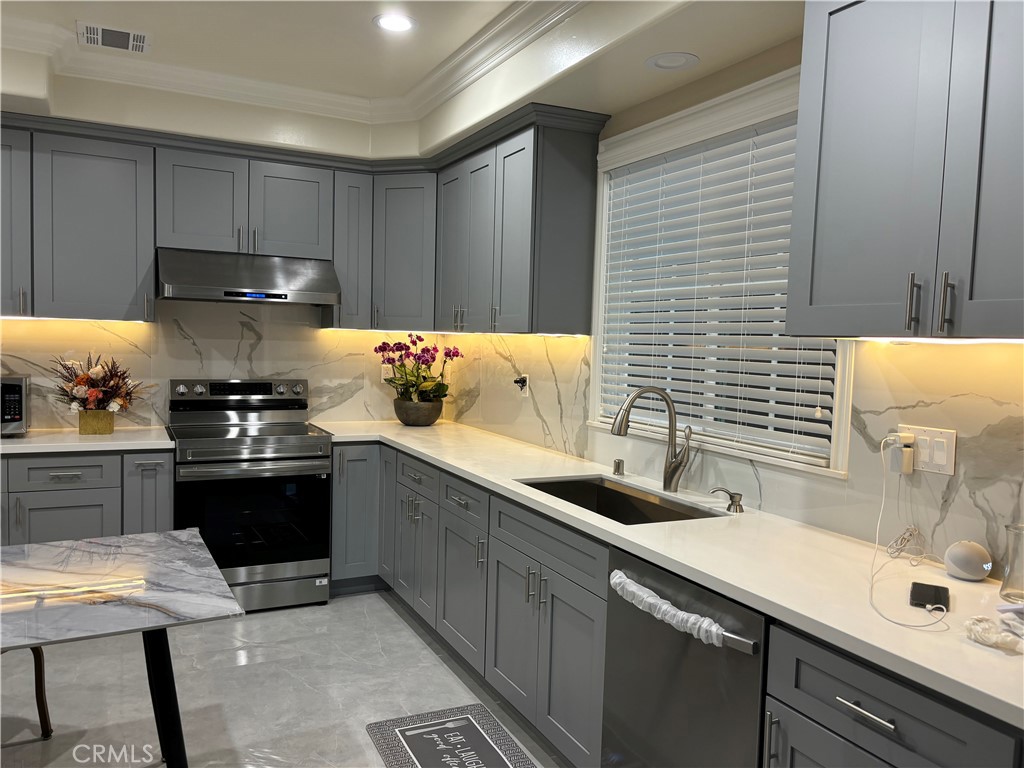 Residential Lease for rent at 2028 S. Chapel Avenue, Alhambra, Los Angeles County CA featuring 4 beds and 3 baths