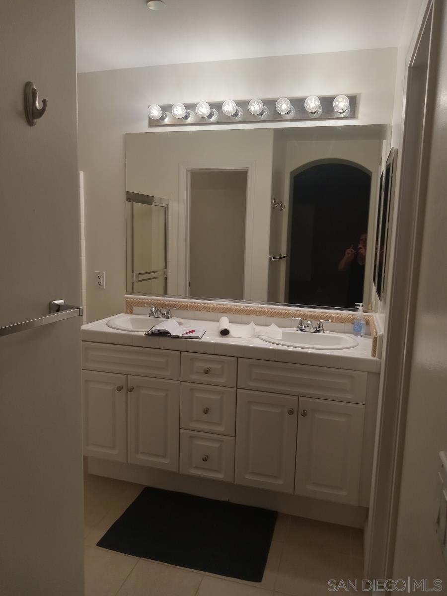 Residential Lease for rent at 103 Trilogy St, San Marcos CA featuring 2 beds and 3 baths