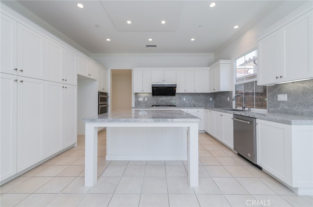Residential Lease for rent at 60 Quentin, Irvine, Orange County, CA featuring 4 beds and 3 baths