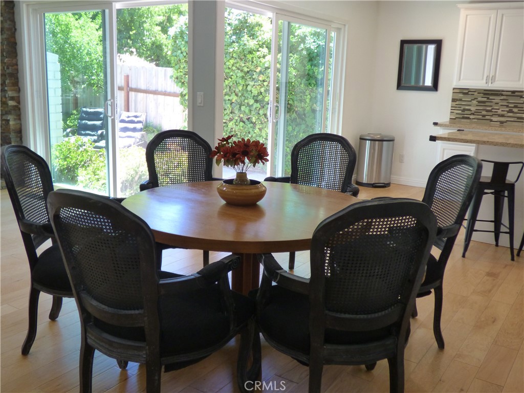Residential Lease for rent at 5650 Lake Lindero, Agoura Hills, Los Angeles County, CA featuring 3 beds and 2 baths
