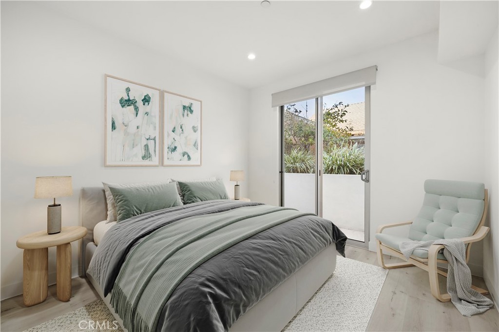 Apartment for sale at 1545 S Fairfax, Los Angeles, CA