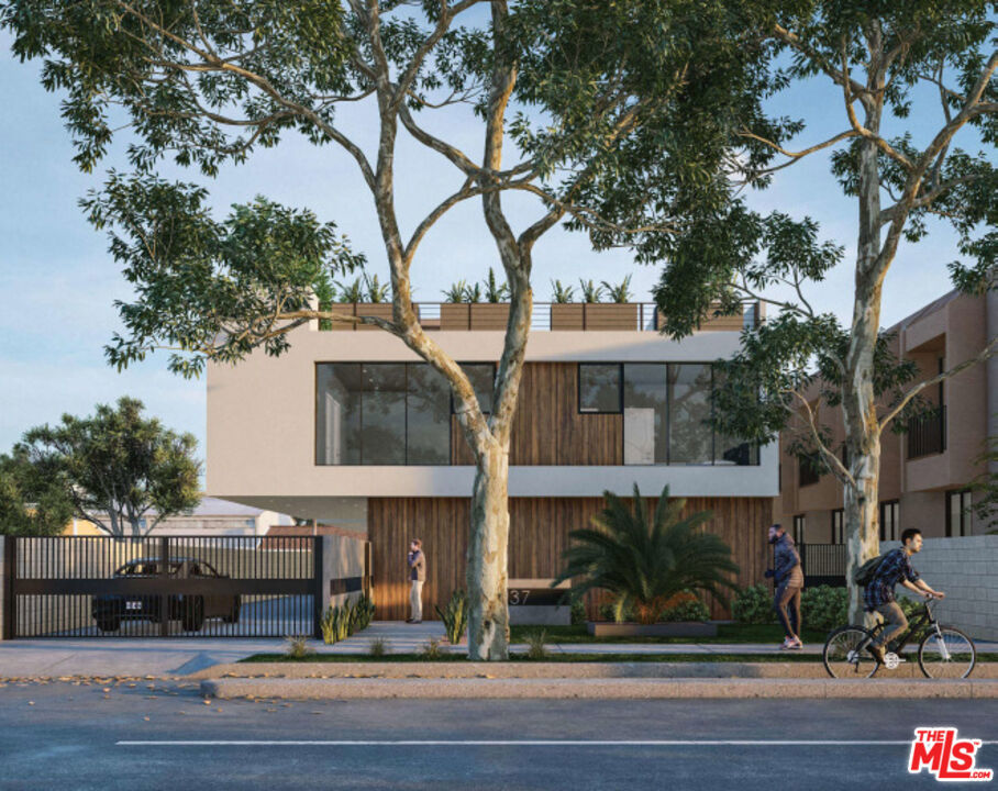 Residential Income for sale at 1437 17th Street, Santa Monica CA featuring 12 beds and 6 baths