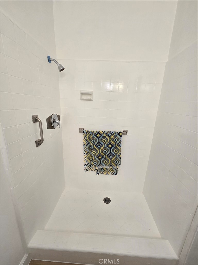 Residential Lease for rent at 1216 N Formosa 2, West Hollywood, Los Angeles County CA featuring 2 beds and 2 baths