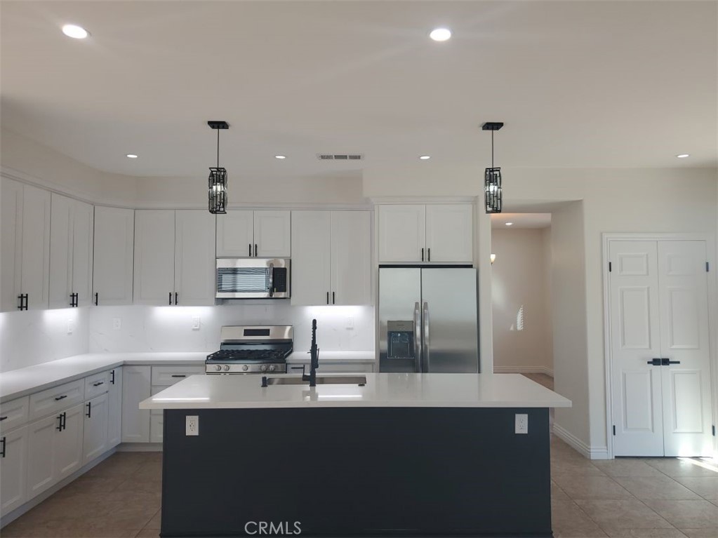 Single Family Residence for sale at 1183 Roadrunner, San Jacinto, CA featuring 4 beds and 3 baths