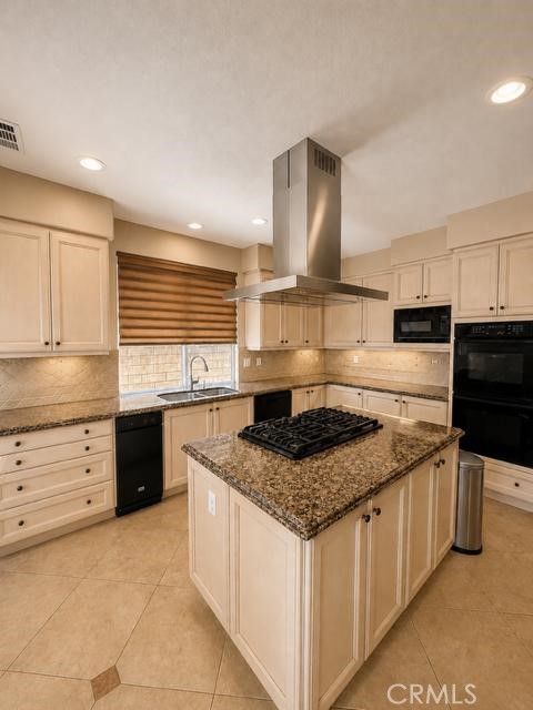 Residential Lease for rent at 350 Via Amarilla, San Dimas, Los Angeles County CA featuring 4 beds and 3 baths