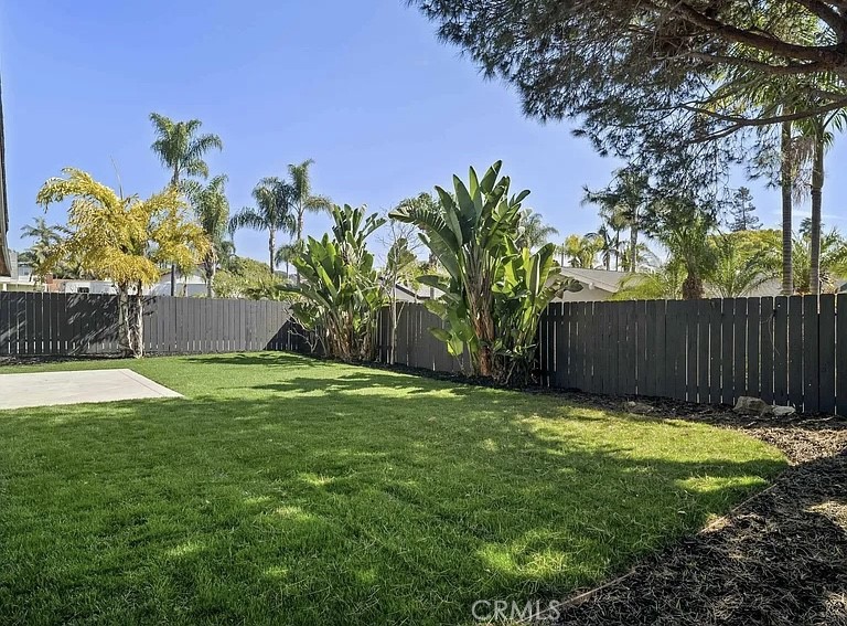 Residential Lease for rent at 1525 Lauralynn Place 1, Oceanside, San Diego County CA featuring 3 beds and 2 baths