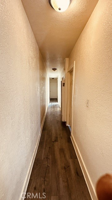 Residential Lease for rent at 1221 W 59th, Los Angeles, Los Angeles County CA featuring 2 beds and 1 bath