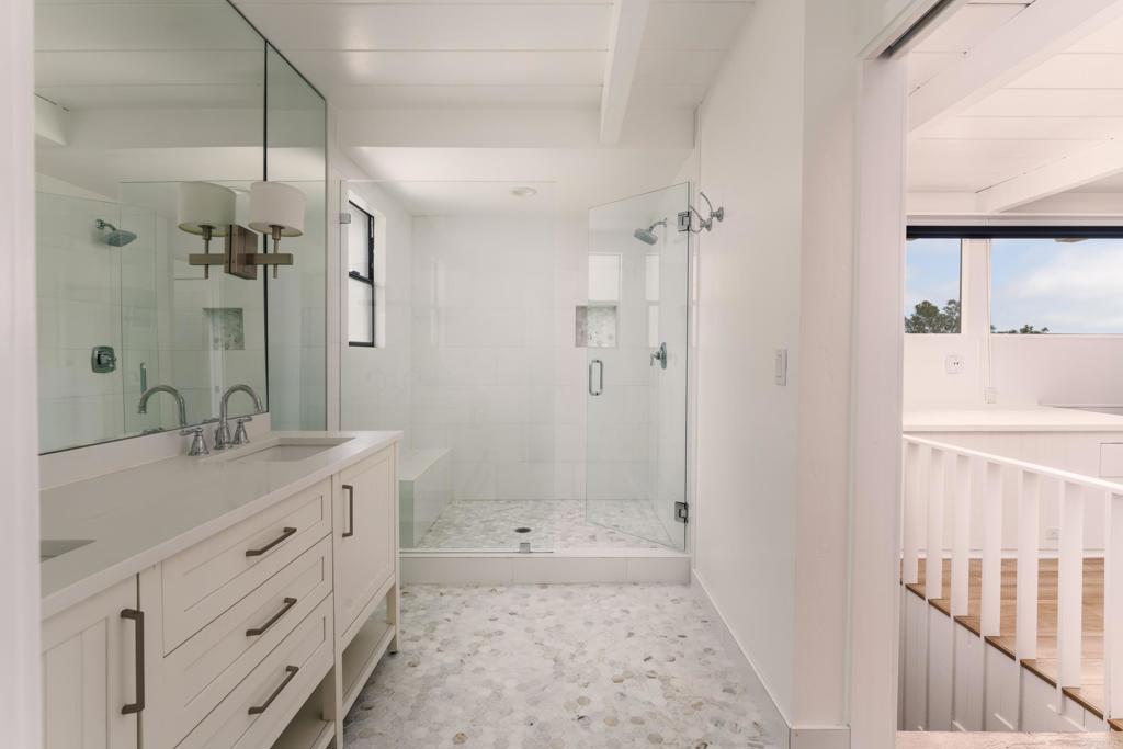 Residential Lease for rent at 461 Hidden Pines Ln, Del Mar, San Diego County CA featuring 4 beds and 2 baths