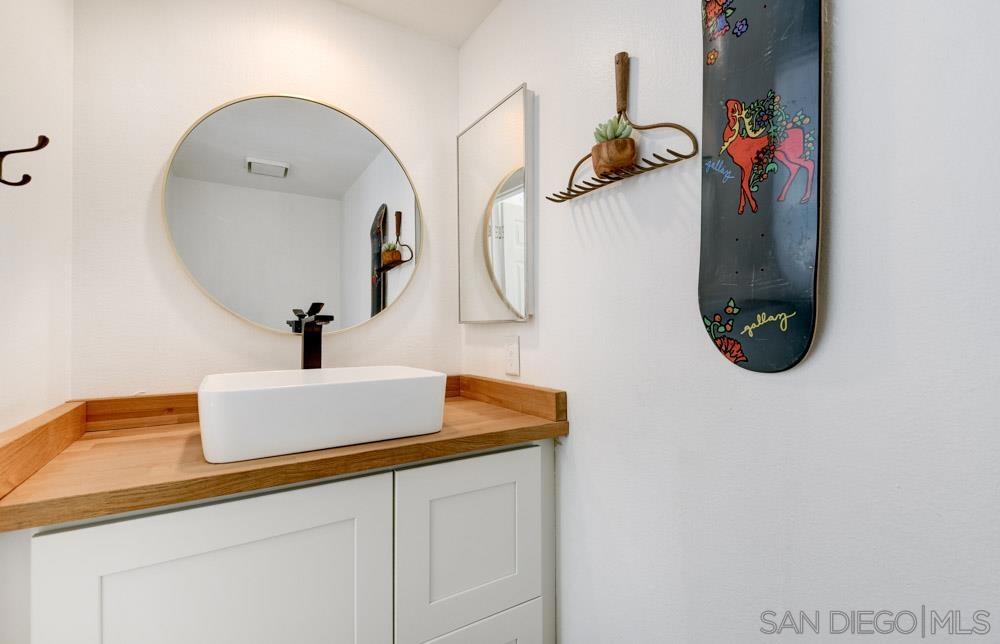 Residential Lease for rent at 2735 waterbury way, Carlsbad, San Diego County CA featuring 3 beds and 3 baths