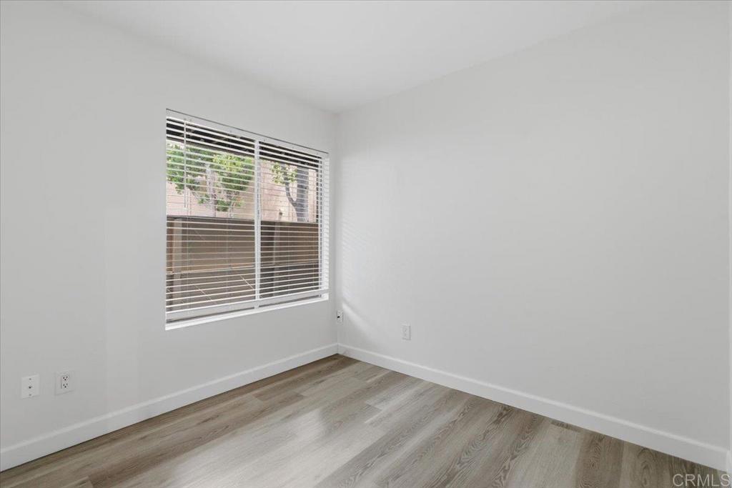Residential Lease for rent at 7980 Mission Center Ct F, San Diego, San Diego County CA featuring 2 beds and 1 bath