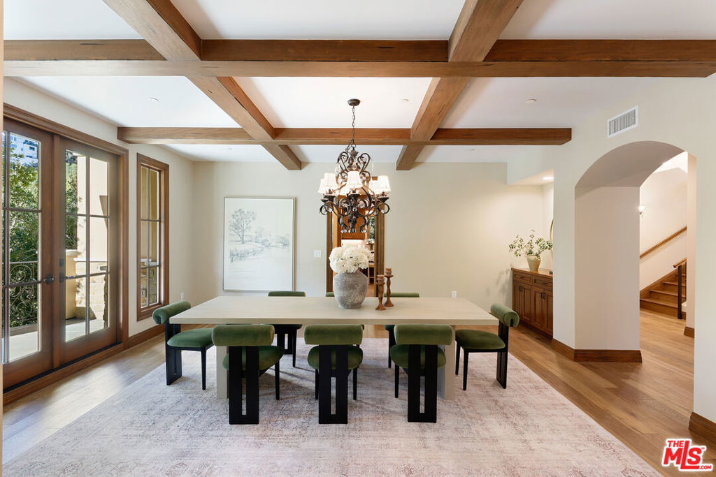 Residential Lease for rent at 3911 Oeste Avenue, Studio City, Los Angeles CA featuring 9 beds and 14 baths