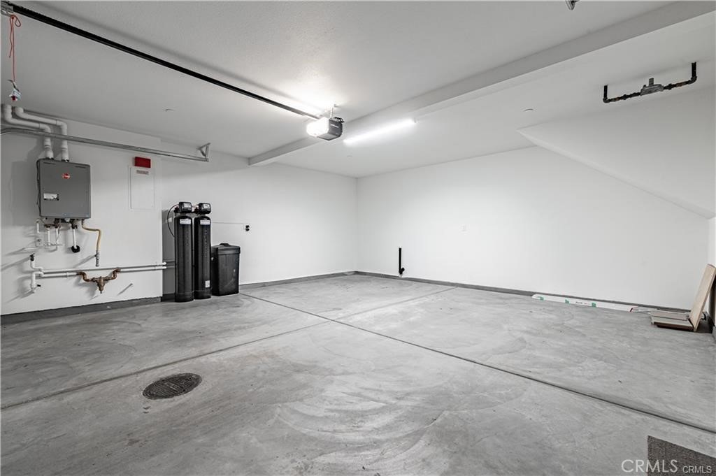 Residential Lease for rent at 1169 Jepson Lane, South El Monte, Los Angeles CA featuring 2 beds and 3 baths