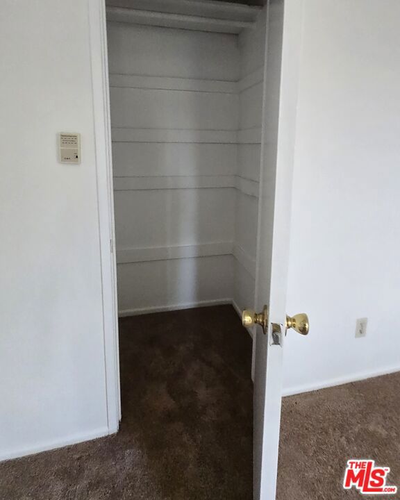 Residential Lease for rent at 2219 S Crenshaw Boulevard 5, Los Angeles, Los Angeles CA featuring 1 bed and 1 bath