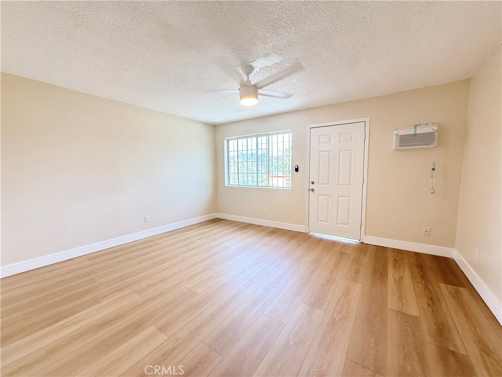 Residential Lease for rent at 4536 Waldo Court, Los Angeles, Los Angeles County CA featuring 2 beds and 1 bath