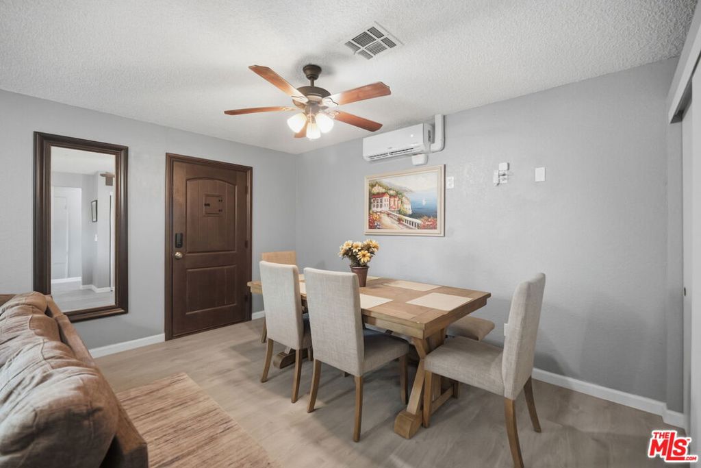 Single Family Residence for rent at 52275 Avenida Vallejo, La Quinta, CA featuring 3 beds and 3 baths