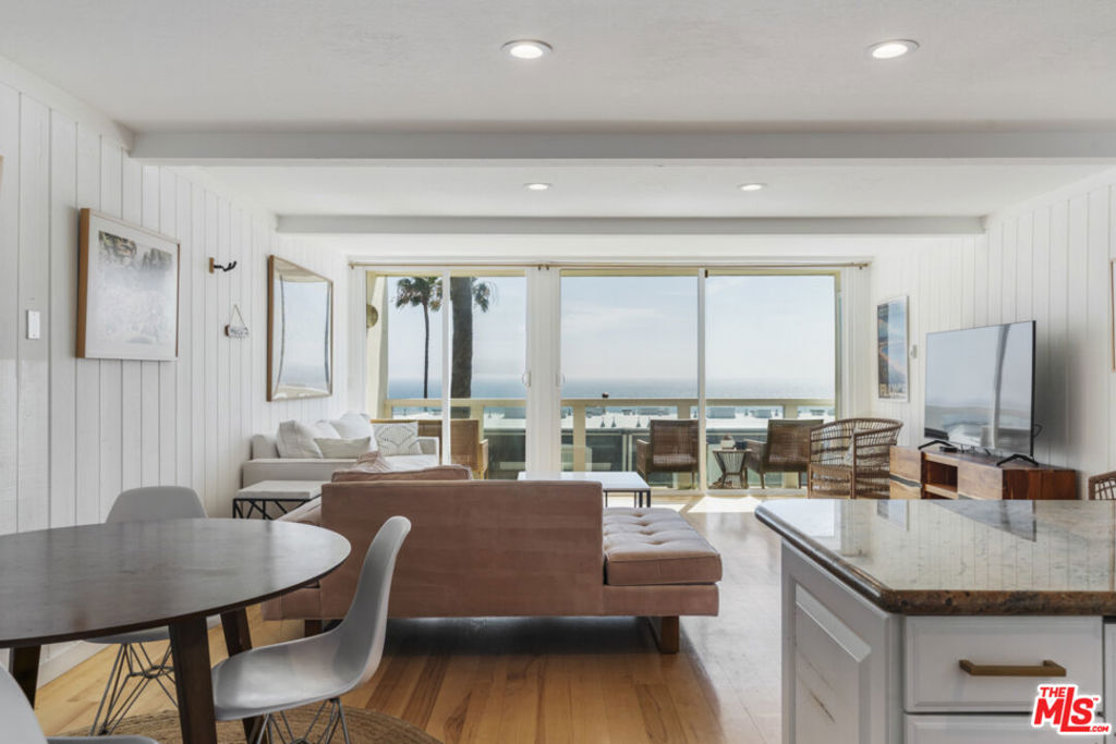 Residential Lease for rent at 11954 Oceanaire Lane, Malibu, Los Angeles County CA featuring 2 beds and 2 baths