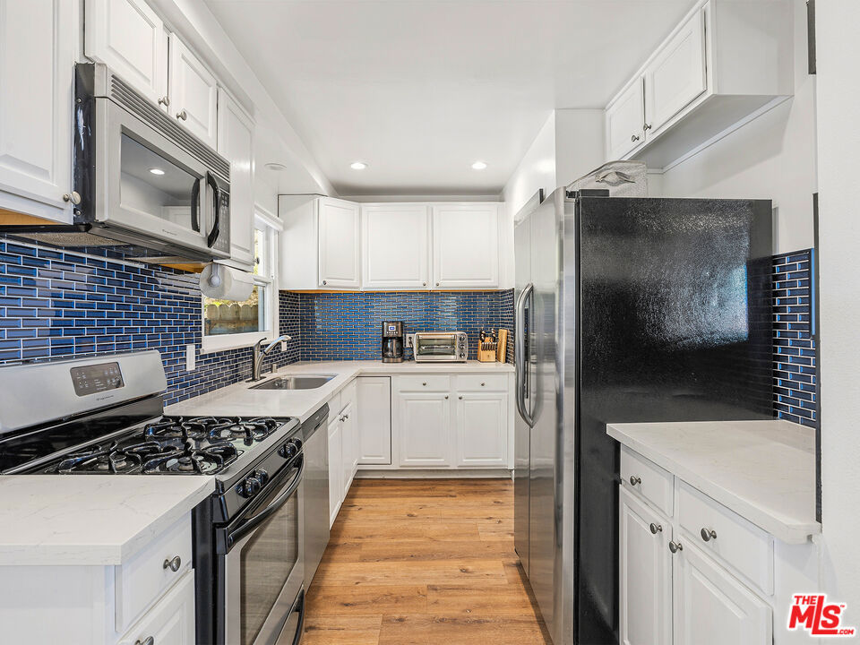 Residential Lease for rent at 22605 Pacific Coast Highway, Malibu, Los Angeles County CA featuring 2 beds and 1 bath