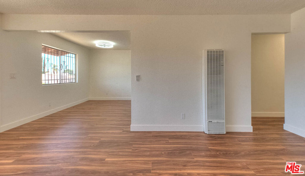 Residential Lease for rent at 8468 Halldale Avenue, Los Angeles, Los Angeles County CA featuring 2 beds and 1 bath