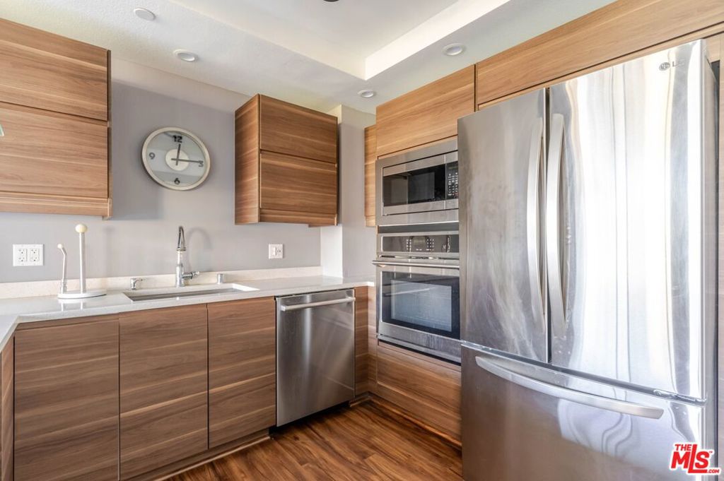 Condominium for sale at 880 W 1st Street 712, Los Angeles, CA featuring 1 bed and 1 bath