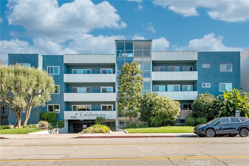 Residential Lease for rent at 1126 N Central Avenue 102, Glendale, Los Angeles County CA featuring 1 bed and 1 bath