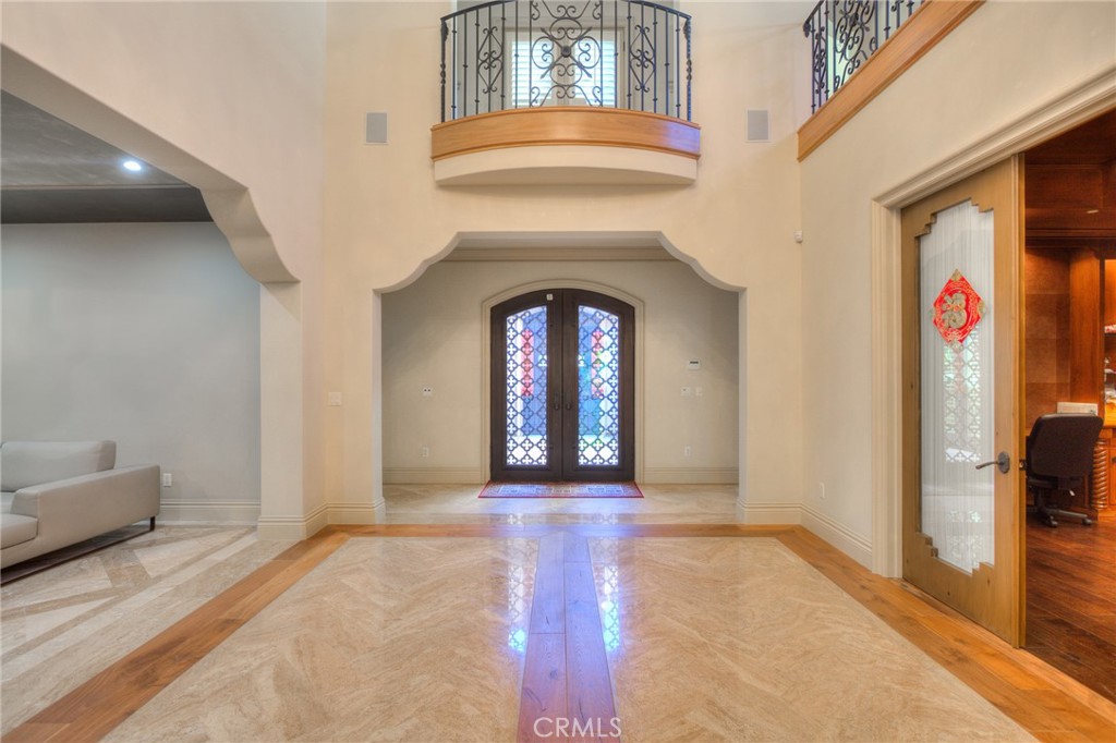 Residential Lease for rent at 605 Walnut, Arcadia, Los Angeles County CA featuring 5 beds and 7 baths