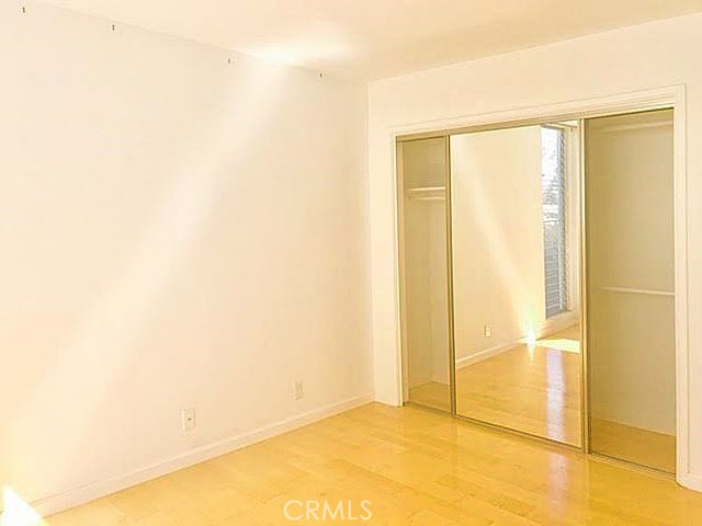 Residential Lease for rent at 1033 3rd Street 209, Santa Monica, Los Angeles County CA featuring 1 bed and 1 bath