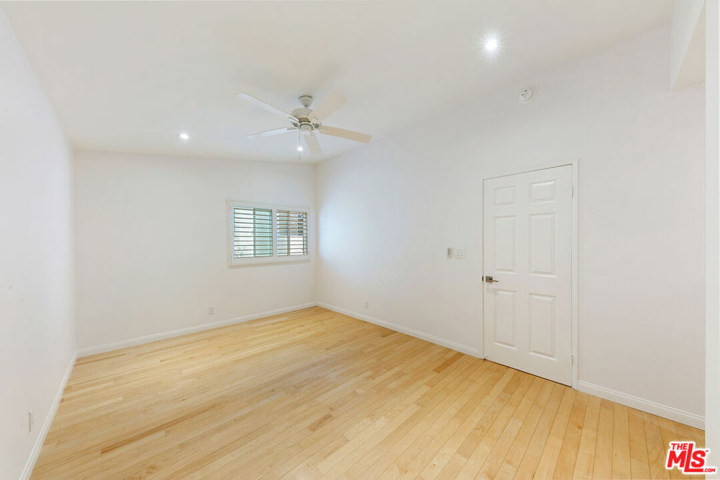 Residential Lease for rent at 6515 Dume Drive B, Malibu, Los Angeles County CA featuring 2 beds and 3 baths