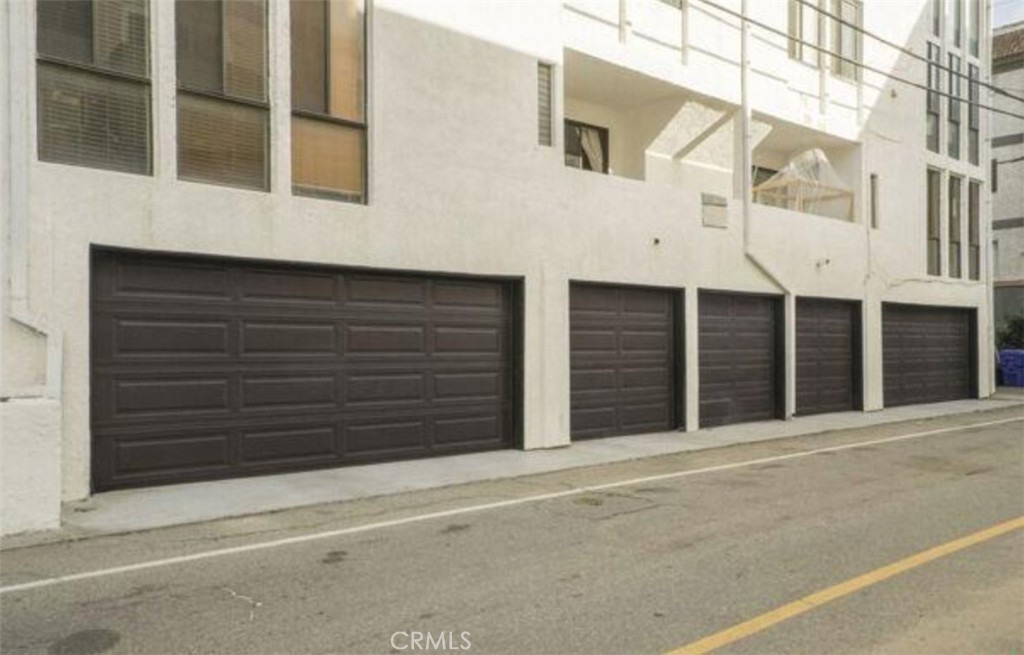 Residential Income for sale at 14 Mast Street, Marina Del Rey, Los Angeles CA