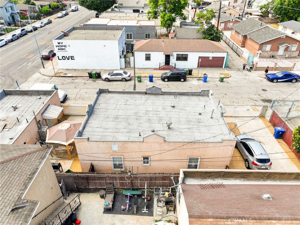 Duplex for sale at 251 E 105th, Los Angeles, CA