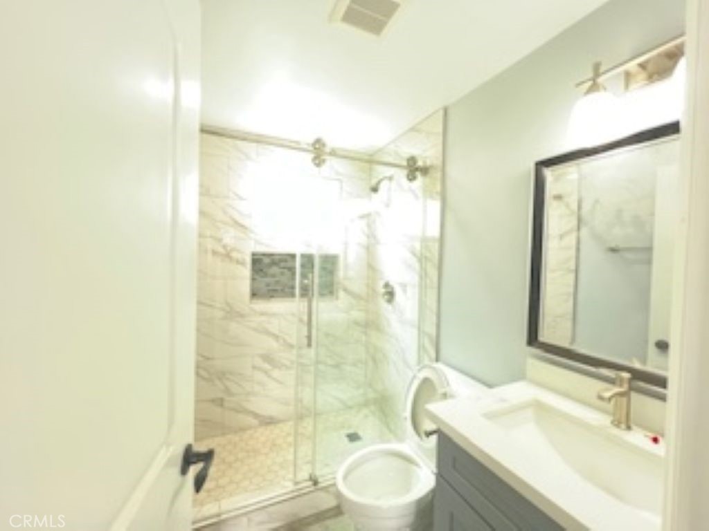 Residential Lease for rent at 8611 Rio Dell Street, Rosemead, Los Angeles County, CA featuring 3 beds and 2 baths
