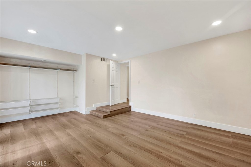 Residential Lease for rent at 1432 N Catalina Street, Burbank, Los Angeles County CA featuring 5 beds and 3 baths