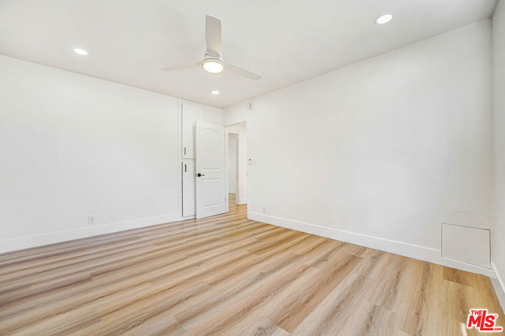 Residential Lease for rent at 8208 Romaine Street 1, West Hollywood, Los Angeles County CA featuring 2 beds and 2 baths