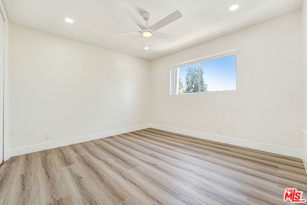 Residential Lease for rent at 8208 Romaine Street 4, West Hollywood, Los Angeles County CA featuring 3 beds and 2 baths