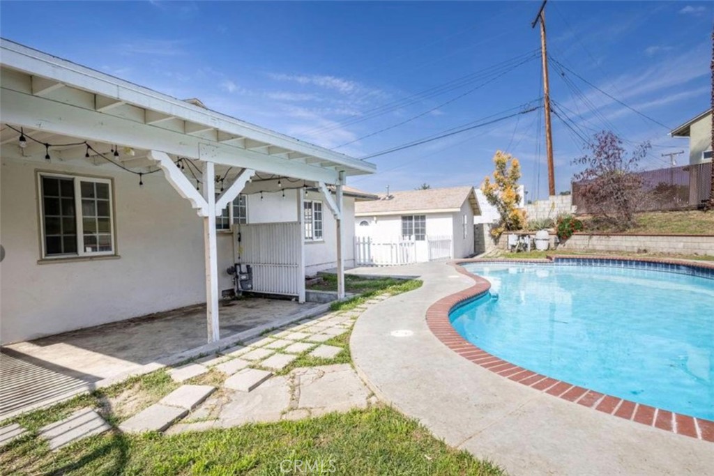 Residential Lease for rent at 17003 Dubesor, La Puente, Los Angeles County CA featuring 3 beds and 1 bath