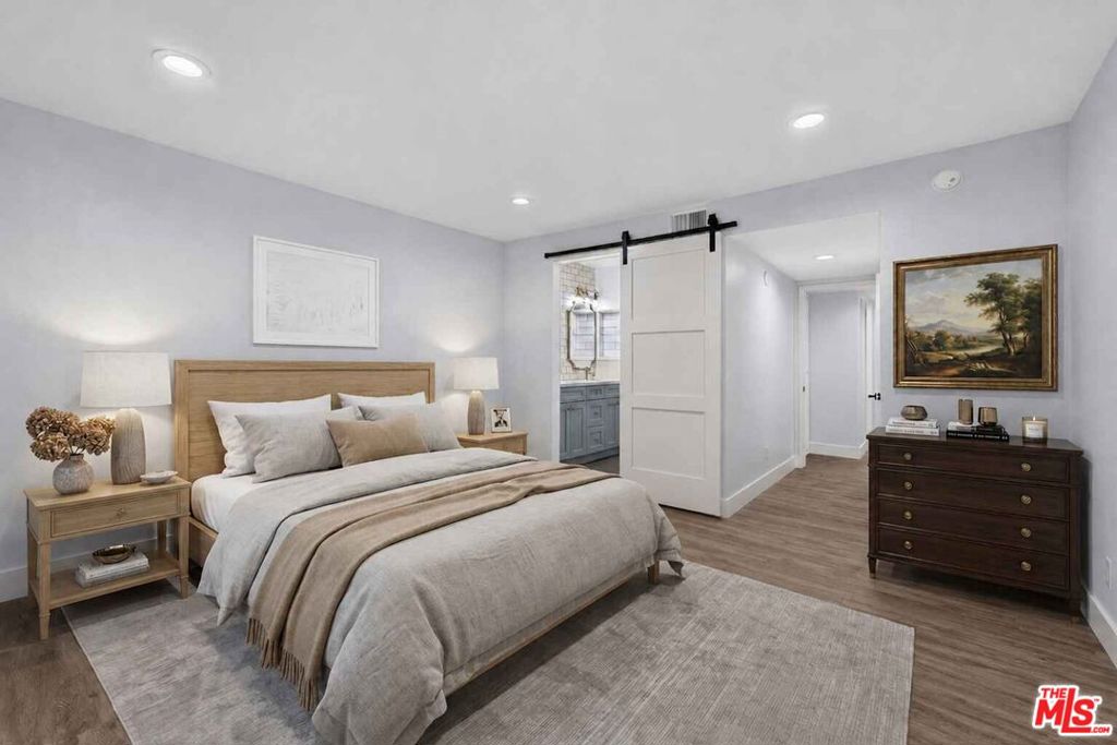 Residential Lease for rent at 2018 Griffith Park Boulevard 123, Los Angeles, Los Angeles County CA featuring 2 beds and 2 baths