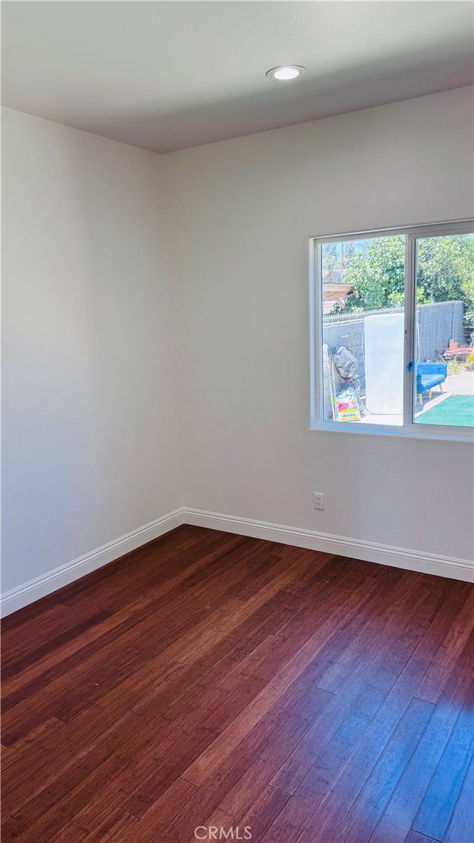 Residential Lease for rent at 15049 La Mesa, Los Angeles, Los Angeles County CA featuring 2 beds and 1 bath