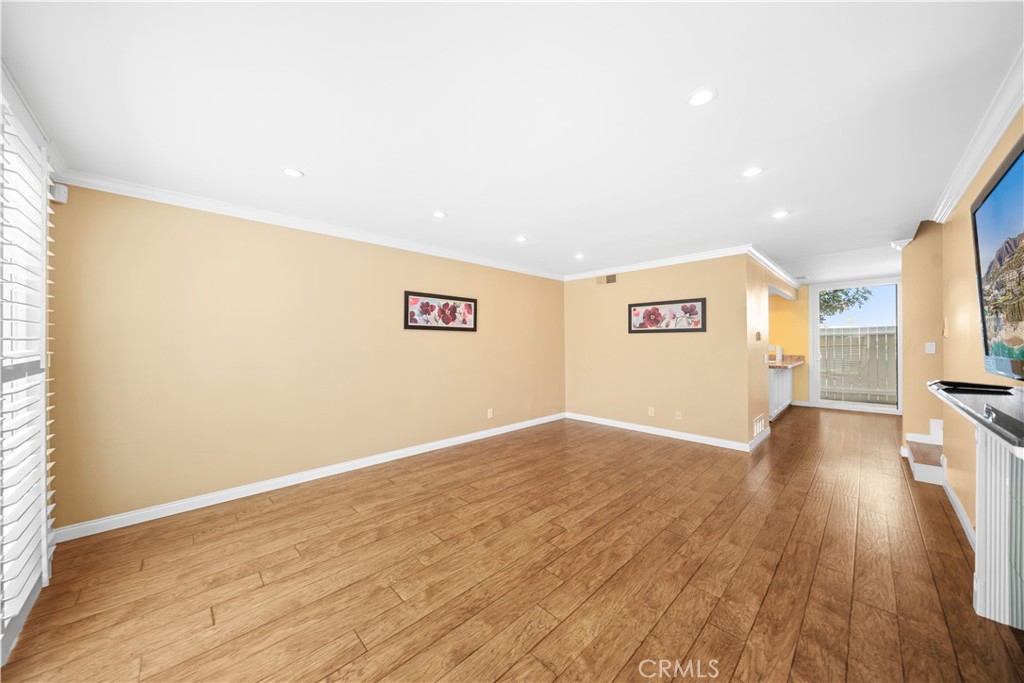 Residential Lease for rent at 3520 Maricopa, Torrance, Los Angeles County CA featuring 2 beds and 3 baths