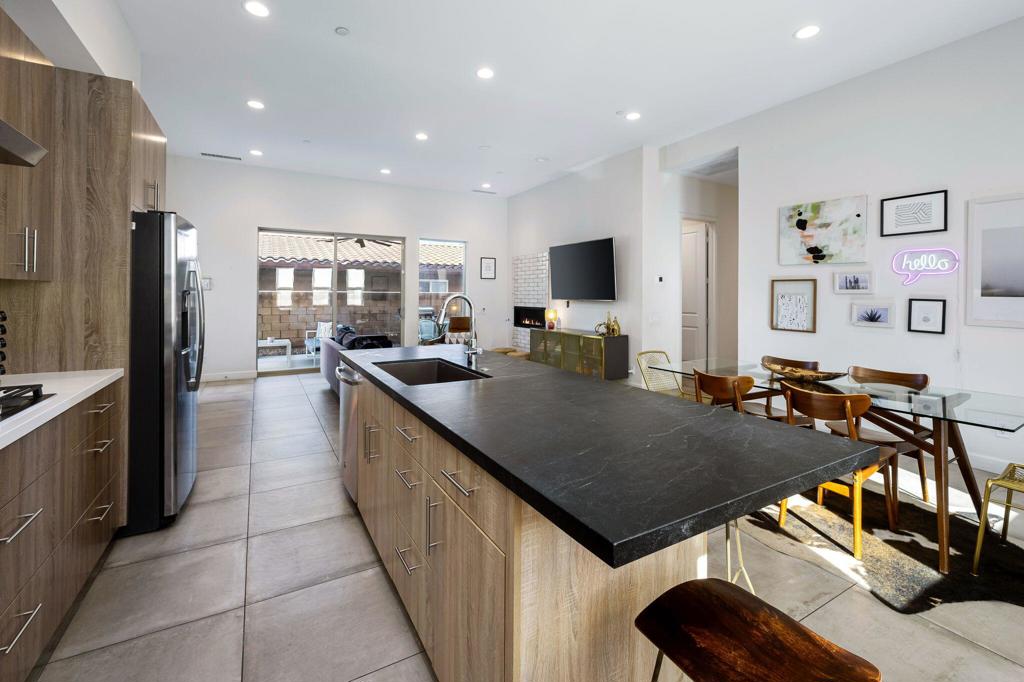 Single Family Residence for sale at 52300 Avenida Velasco, La Quinta, CA featuring 3 beds and 3 baths