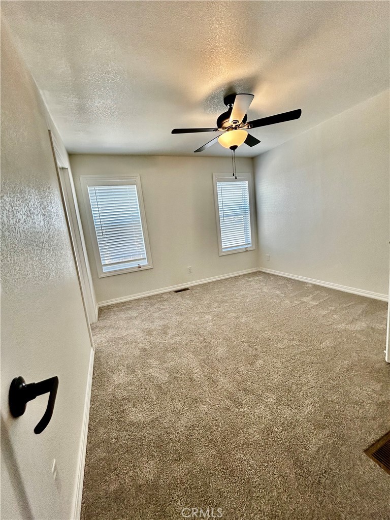 Manufactured In Park for sale at 999 S Santa Fe Avenue 60, San Jacinto, CA featuring 3 beds and 2 baths