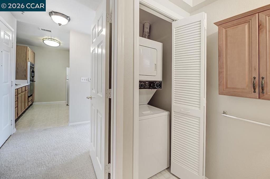 Condominium for sale at 1860 Tice Creek Dr 1432, Walnut Creek, CA featuring 1 bed and 2 baths