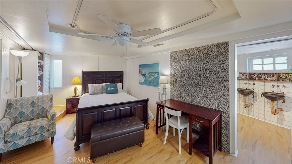 Residential Lease for rent at 274 Diamond Street 1, Laguna Beach, Orange County, CA featuring 1 bed and 1 bath
